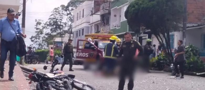 Policía de Riosucio, Caldas, minutos después de estallar la pólvora.