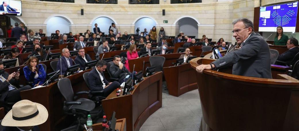 Roy Barreras en una de las sesiones del Senado.