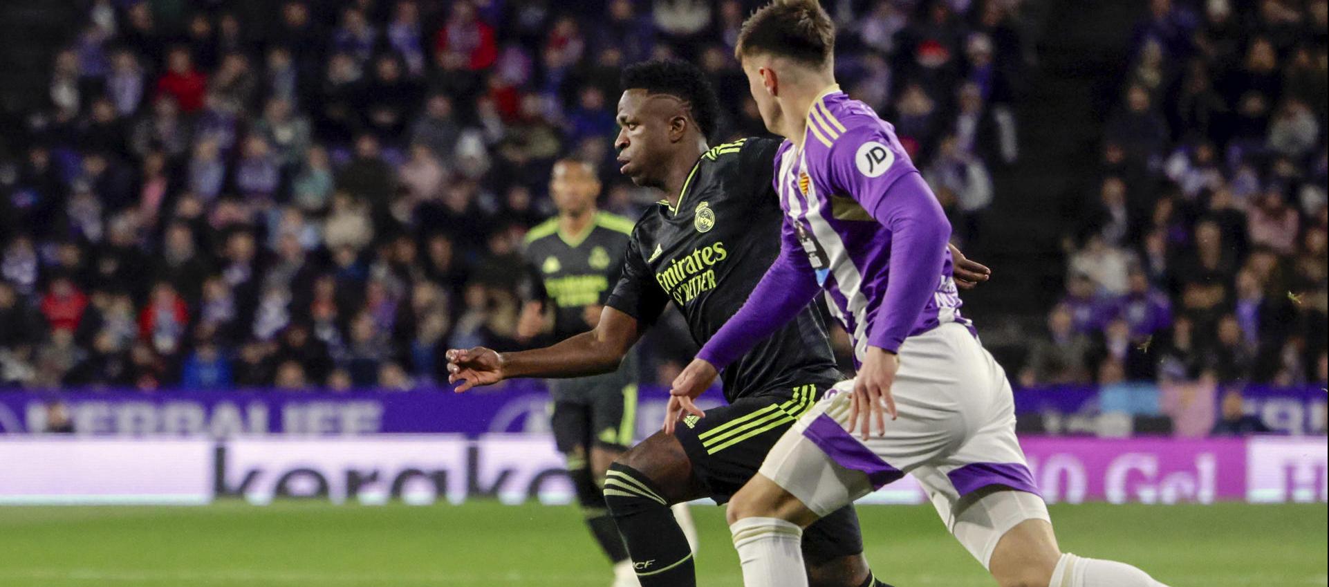 Vinicius Jr en acción en el juego contra el Valladolid.