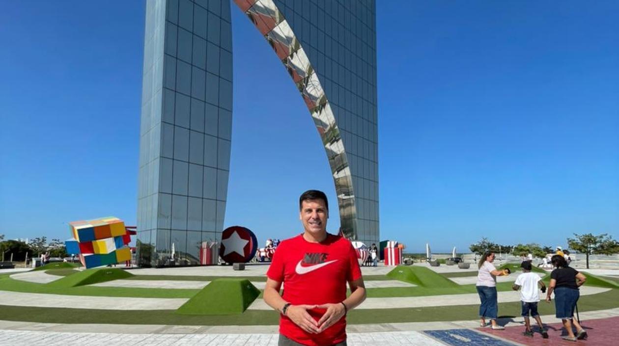 Juan Cruz Real visitando la 'Ventaja de Campeones'. 