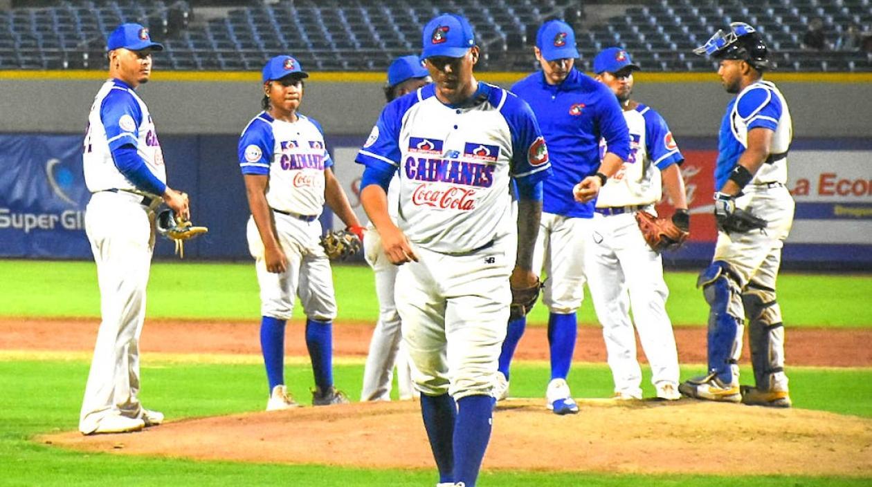 Luis Escobar, pitcher perdedor.