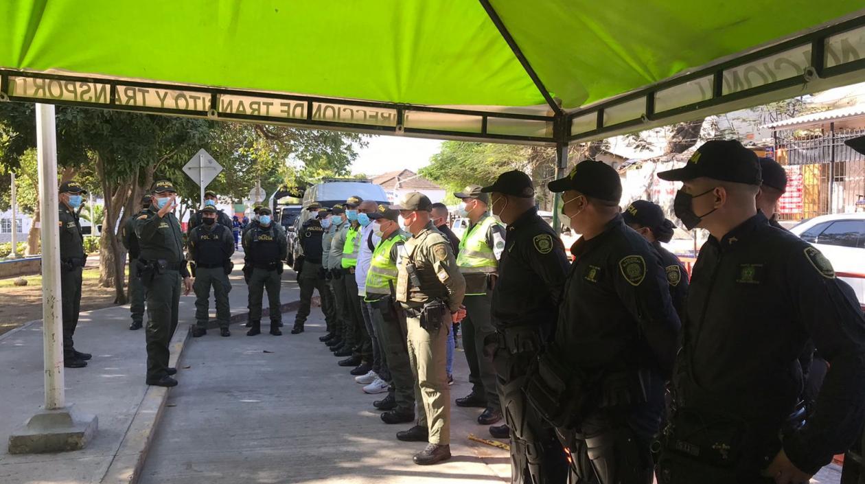 El primer Comando Dinámico Local se realizó hoy en el barrio San Roque de Barranquilla. 