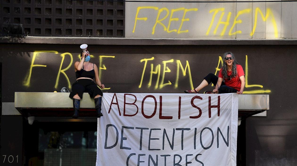 El tenista fue trasladado a un hotel para solicitantes de asilo en Melbourne.