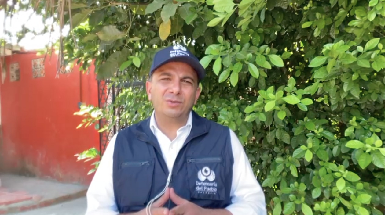 El Defensor del Pueblo, Carlos Camargo.