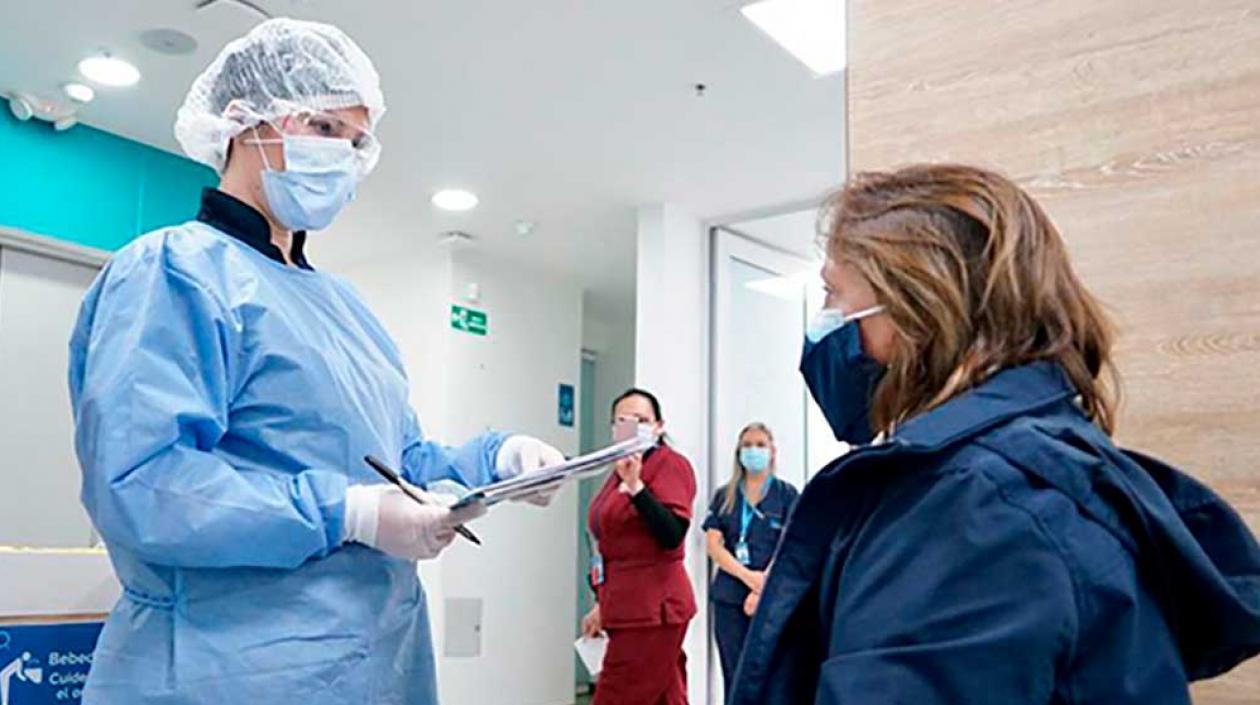 Personal de salud en jornada de vacunación contra el Covid-19.