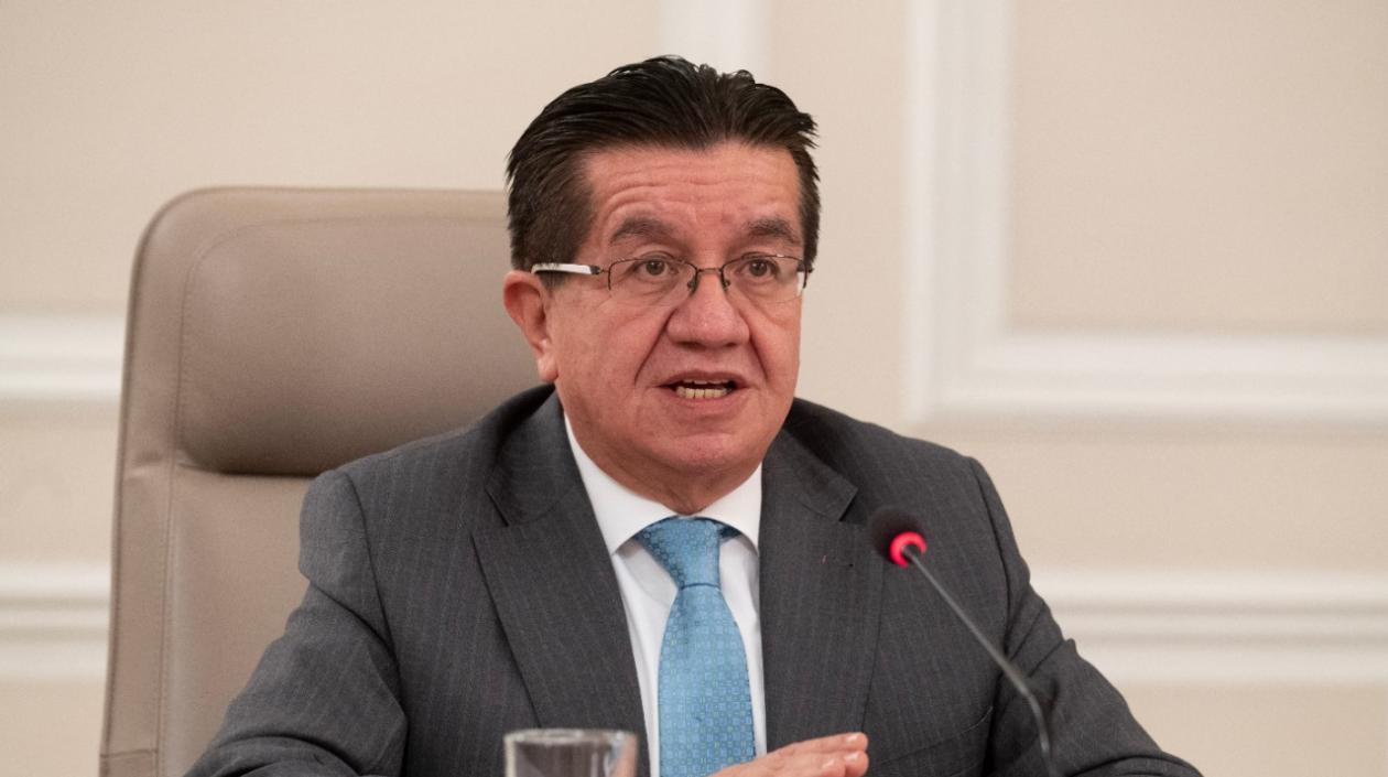 El ministro de Salud, Fernando Ruiz.