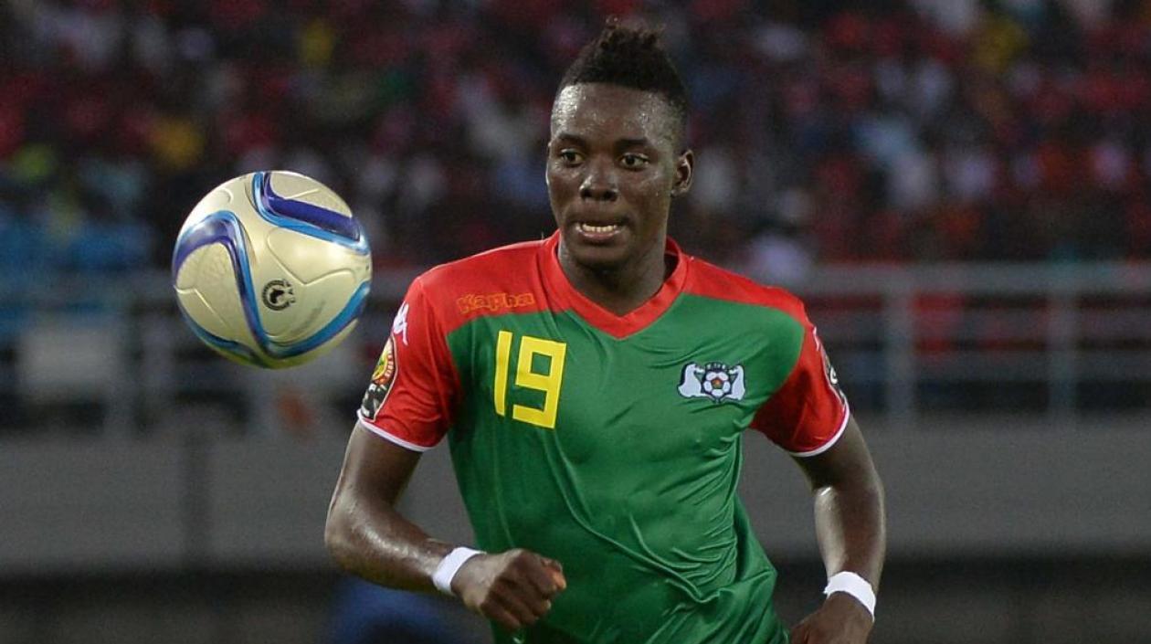 Bertrand Traore, jugador de Burkina Faso. 