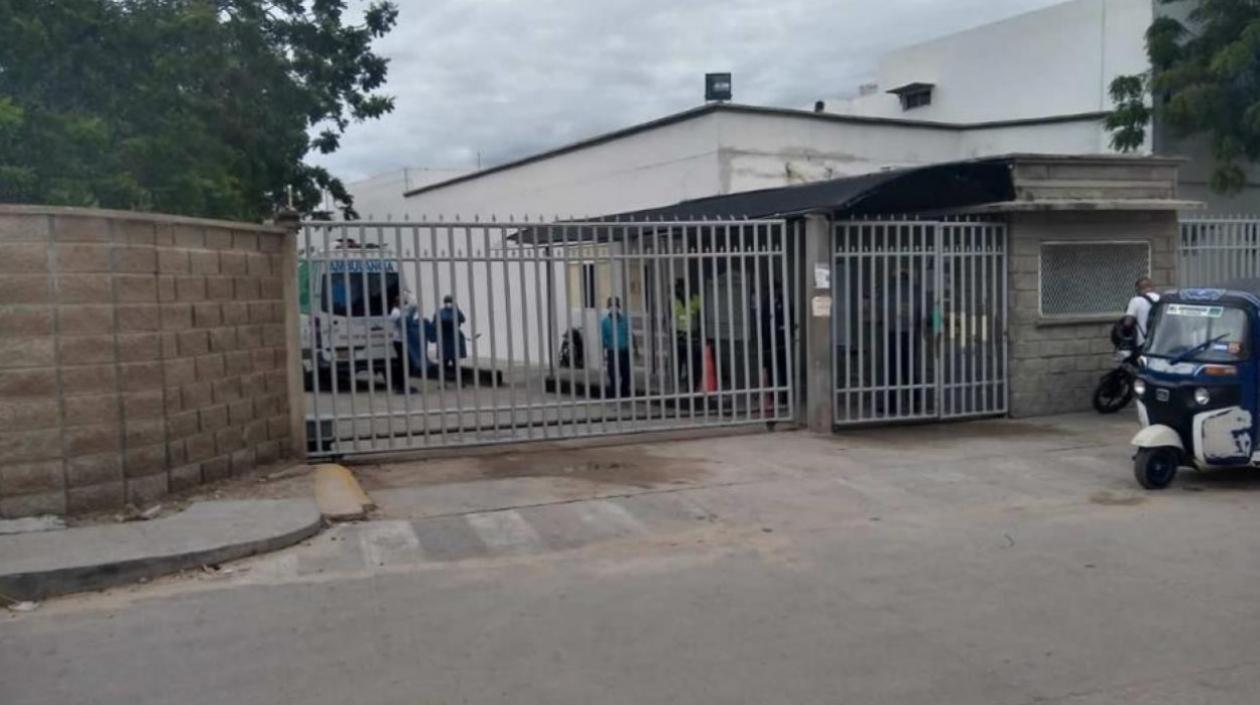 El herido fue llevado a la Clínica Adelita de Char. 