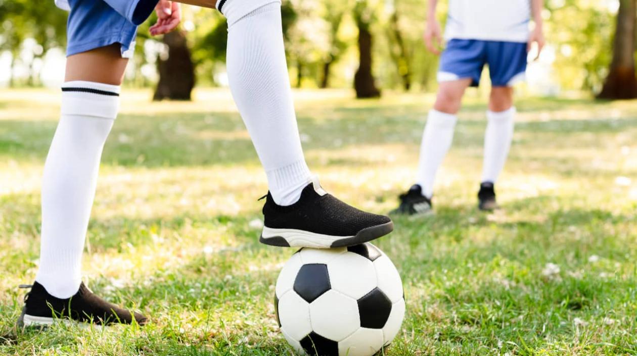 El hombre era entrenador de fútbol base. 