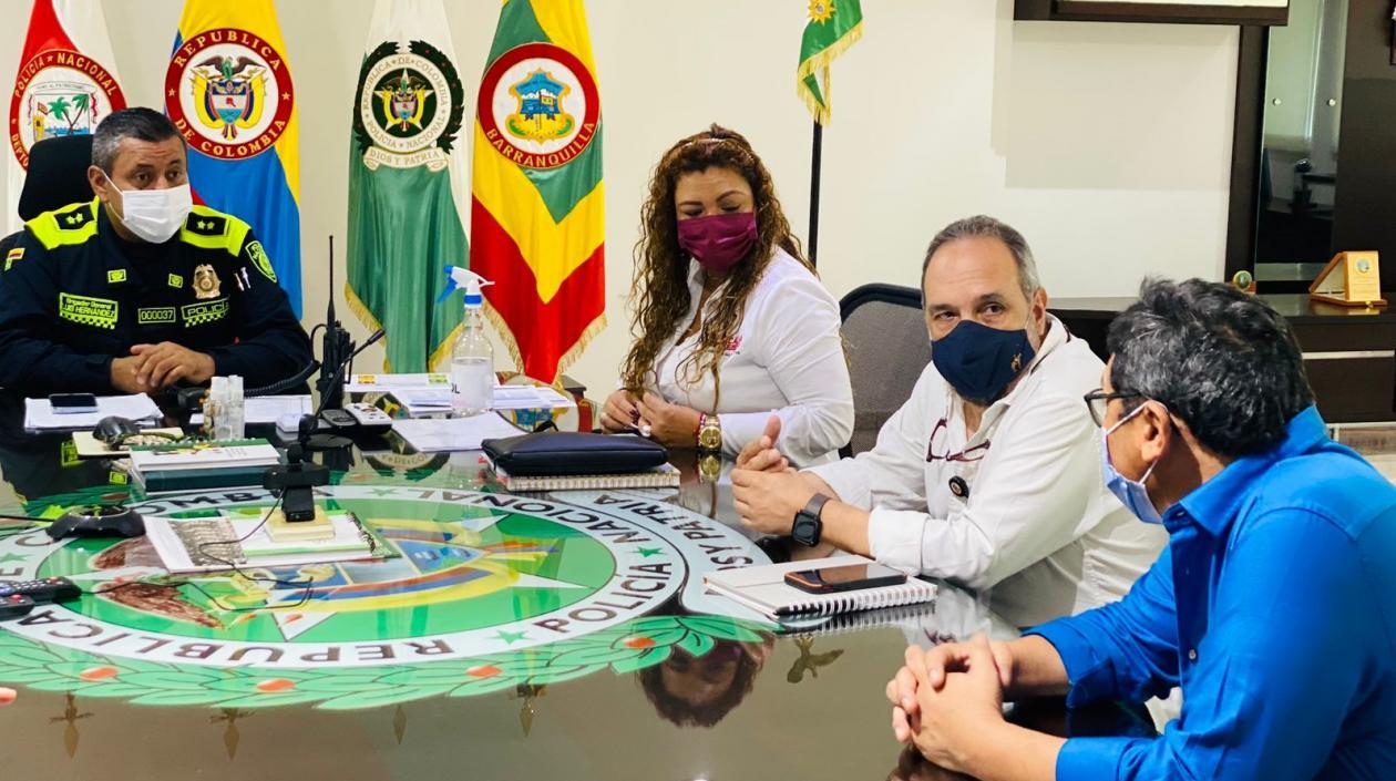 Reunión de las autoridades para contener el delito de hurto. 