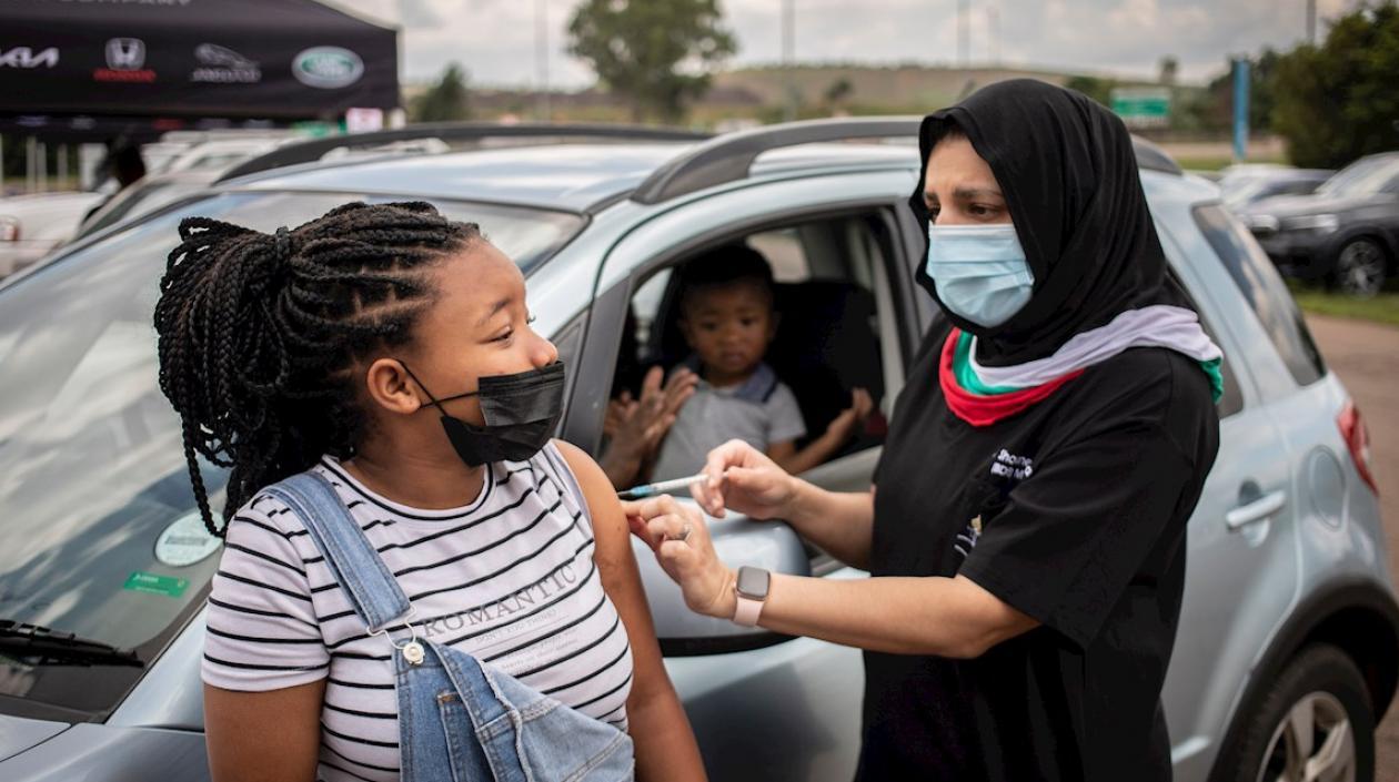 El estudio comparó 5.144 pacientes del cuarto pico de contagio por la ómicron.