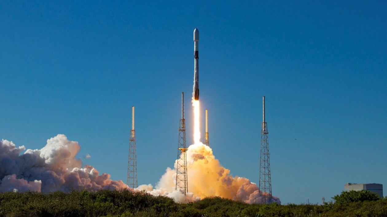 Lanzamiento de cohete.