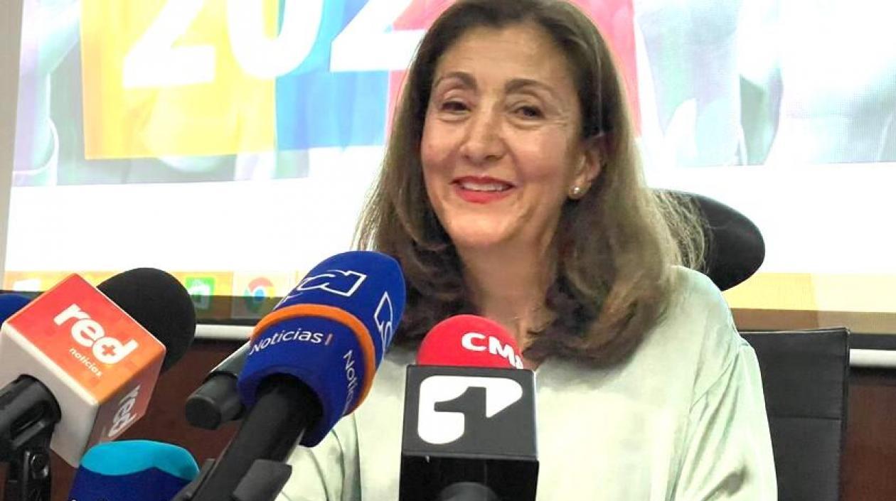 Ingrid Betancourt anunciando su precandidatura presidencial.