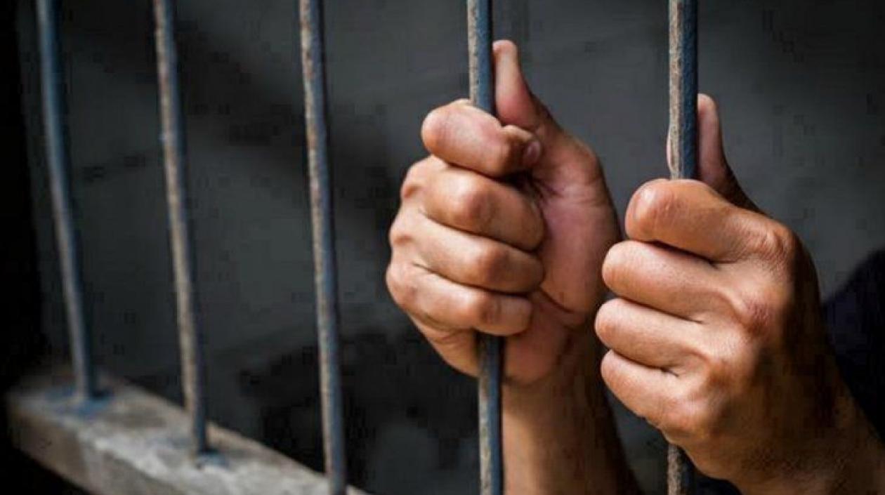 El hombre estará privado de la libertad en centro carcelario.