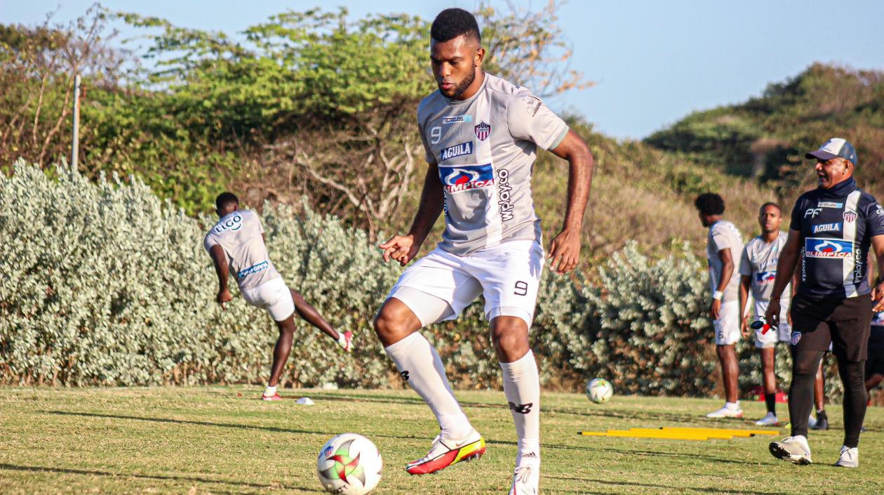 Miguel Ángel Borja comandará el ataque de Junior. 