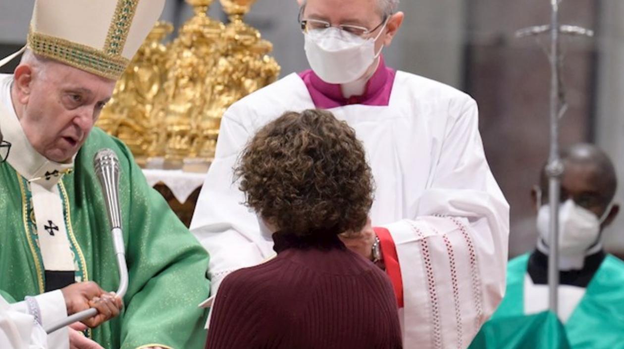 Esta ceremonia, por la III Jornada la Palabra de Dios, es una novedad.