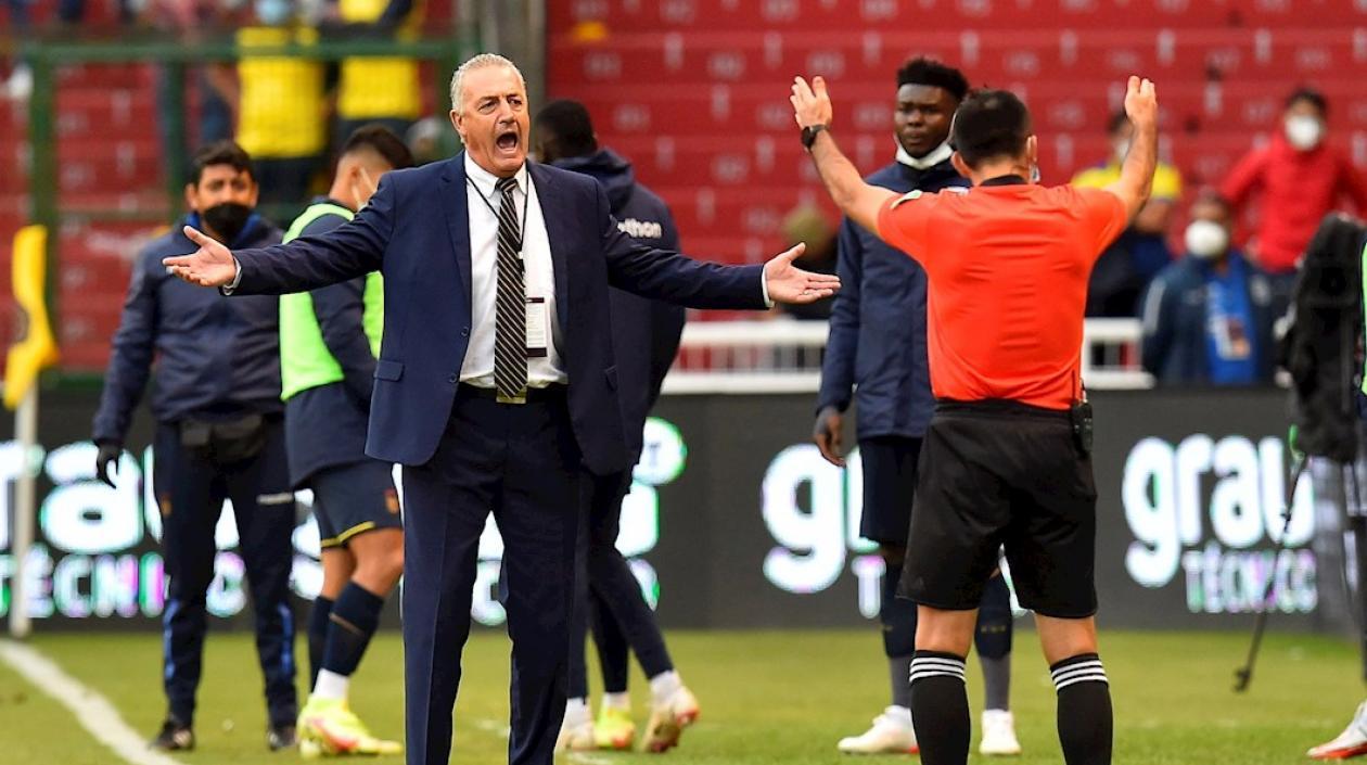 El técnico de Ecuador, Gustavo Alfaro.