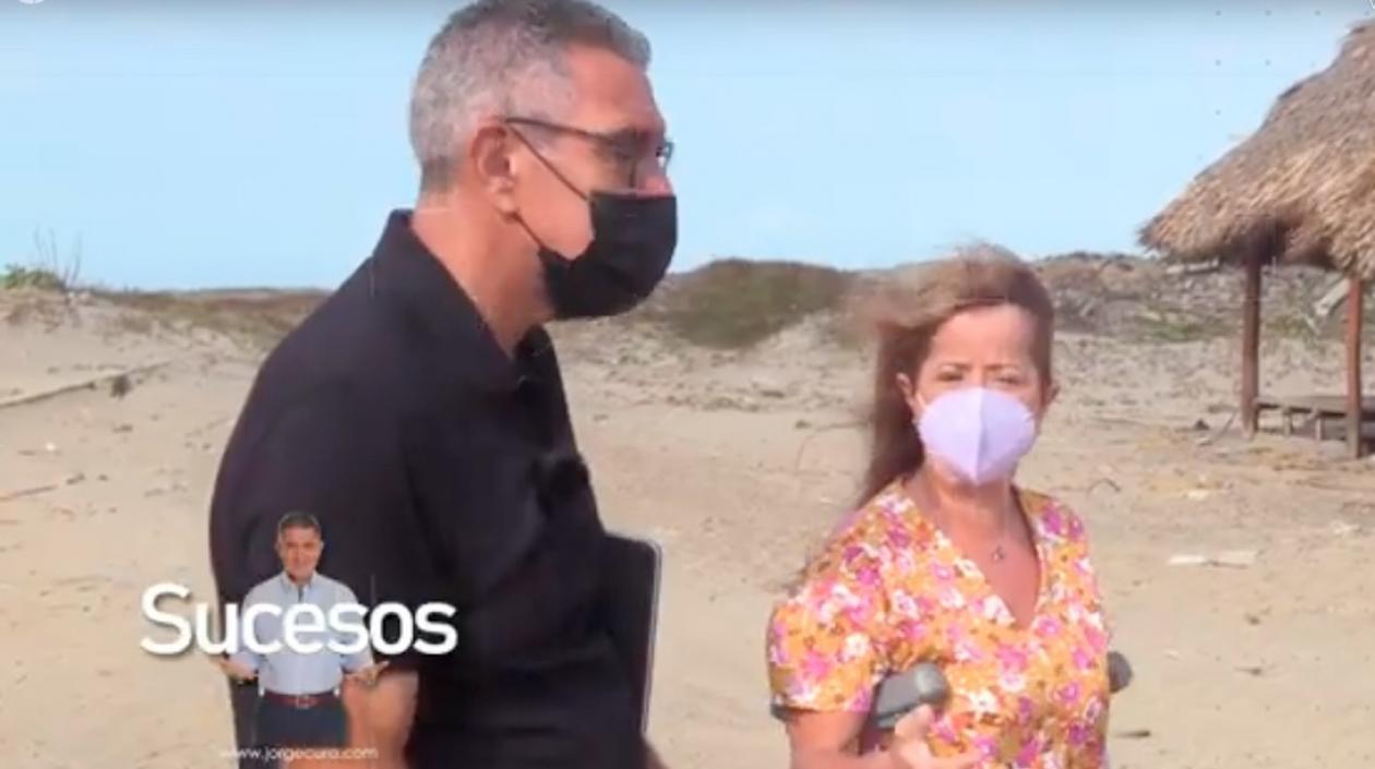 El periodista Jorge Cura con la Gobernadora Elsa Noguera.