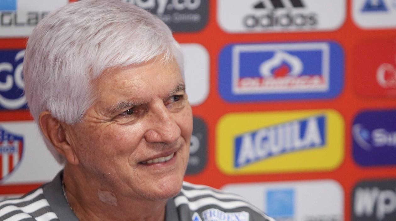 Julio Comesaña, entrenador del Junior. 