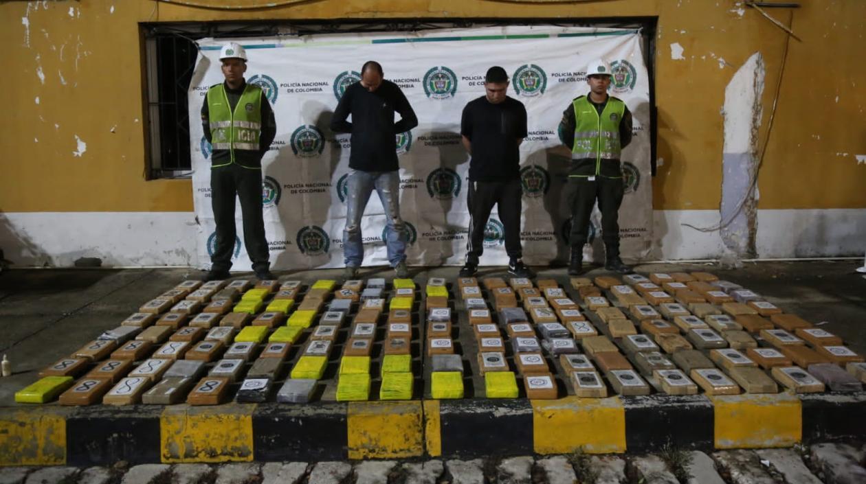 Capturados por la Policía Antinarcóticos.