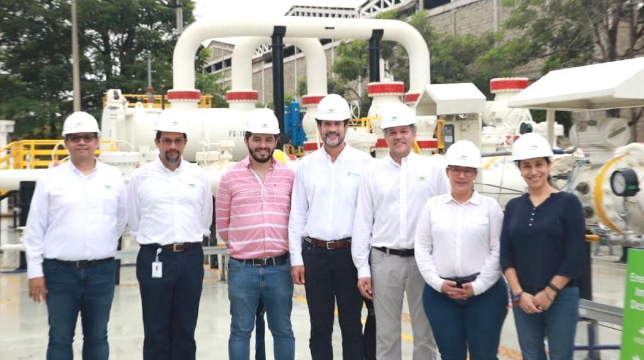 La Viceministra Belizza Ruiz con directivos de Promigas.