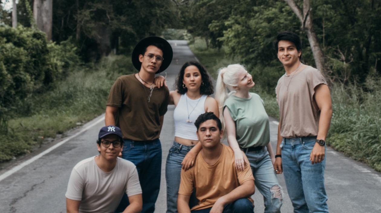 Agrupación Puerto Luna.