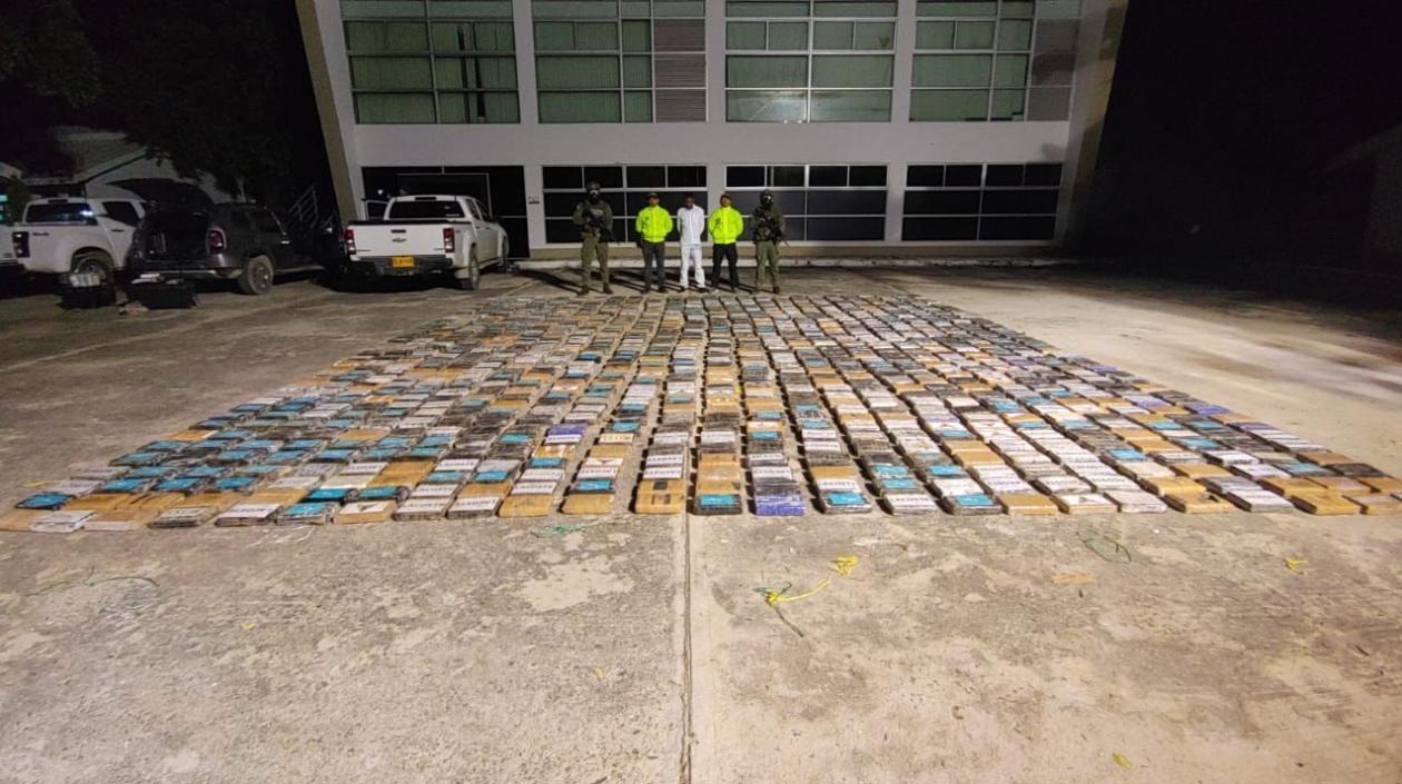 Cocaína incautada por la Policía Antinarcóticos. 