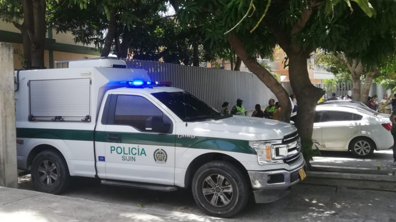El cuerpo de la víctima fue llevado a Medicina Legal. 