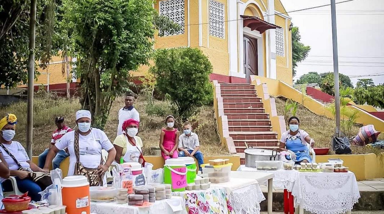 Los productores de ñame en la muestra gastronómica en San Cayetano.