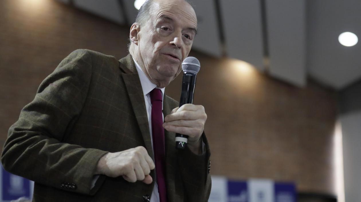 El canciller de Colombia, Álvaro Leyva.