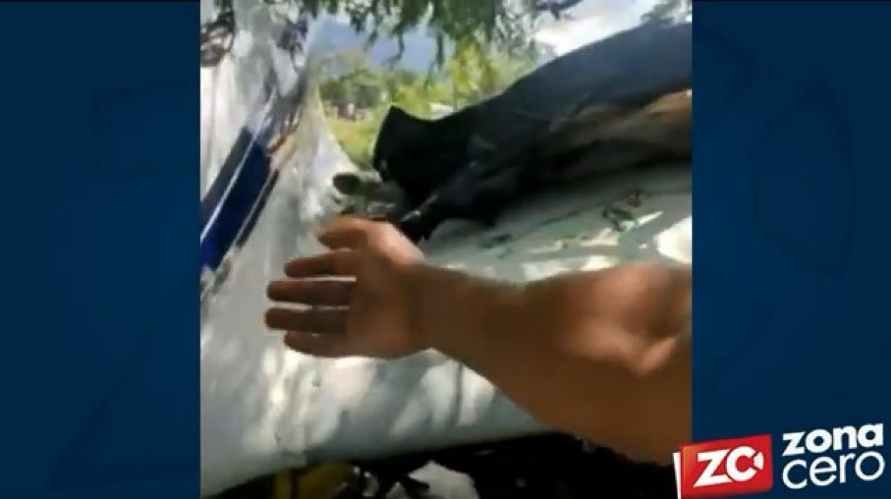 Rescate de pasajeros de avioneta accidentada.