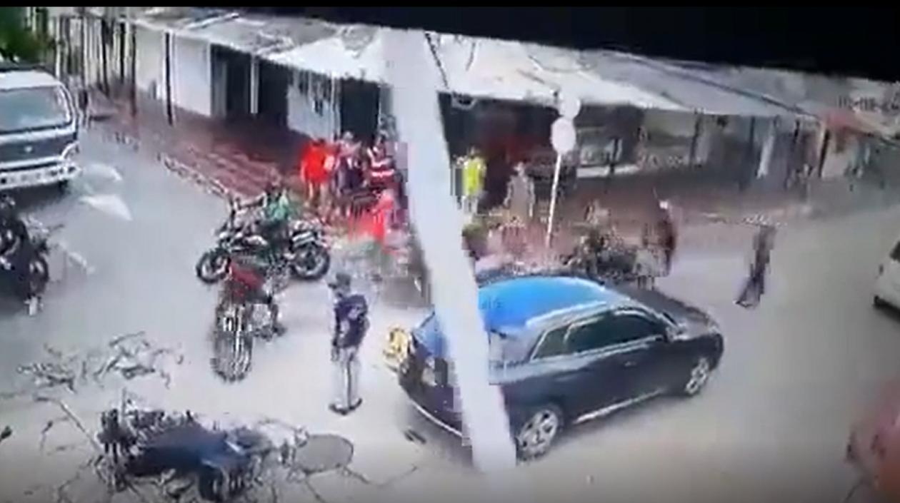 Momentos del accidente de tránsito.