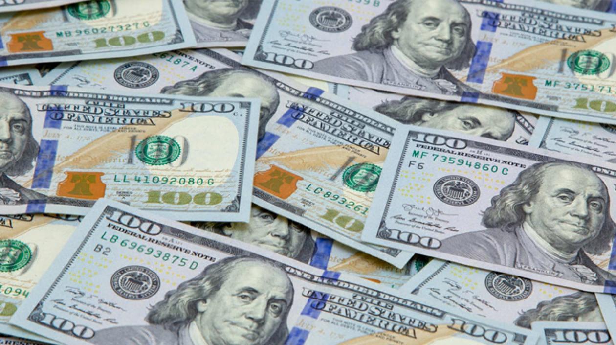 No cesa el crecimiento del dólar.