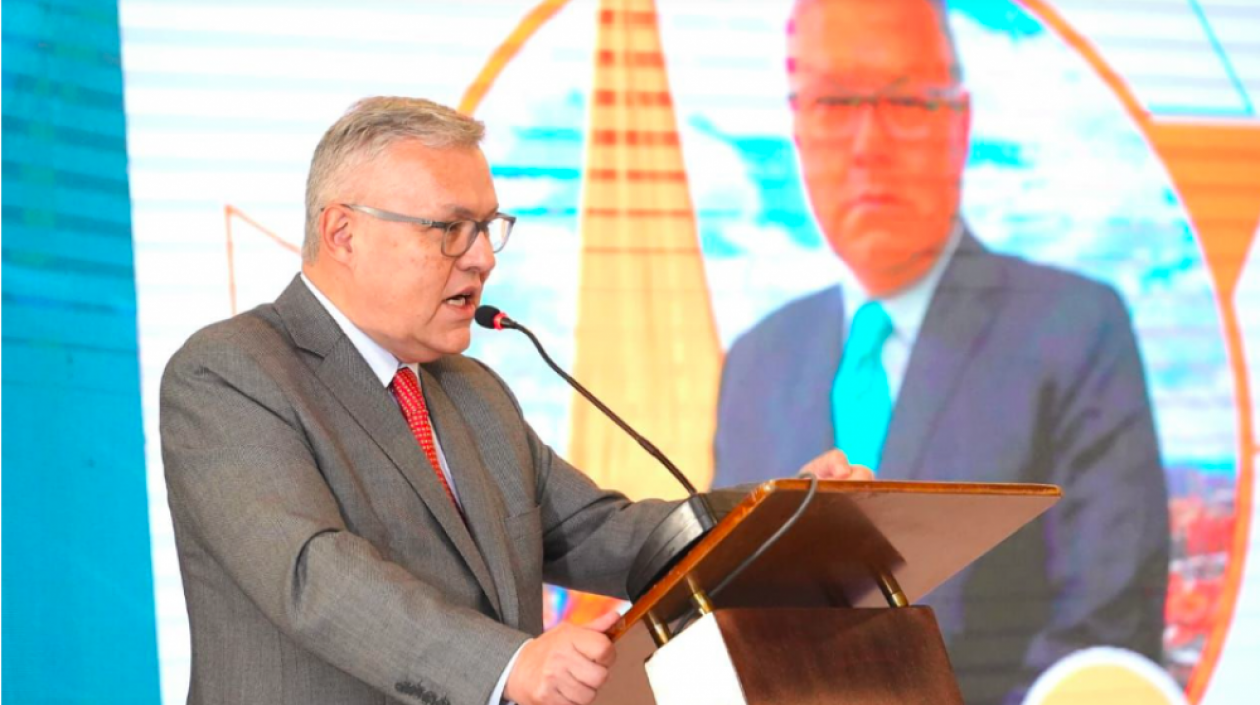 El Ministro de Justicia, Néstor Osuna.