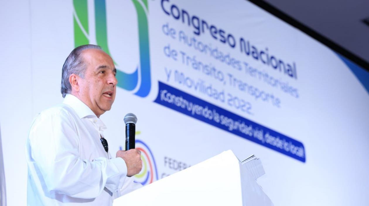 El Ministro de Transporte, Guillermo Reyes.