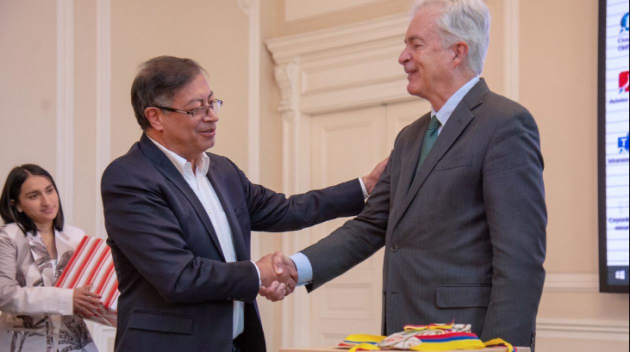 Presidente Petro y el director de la CIA, William Joseph Burns.