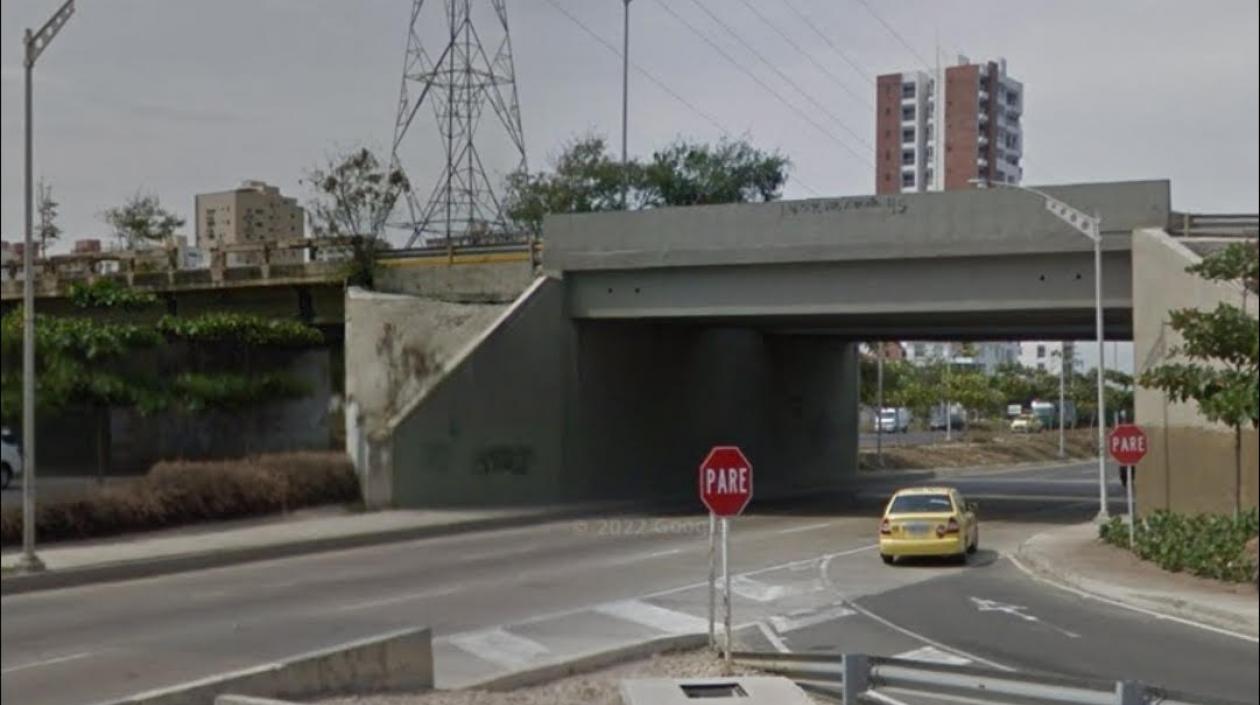 Circunvalar con carrera 51B.