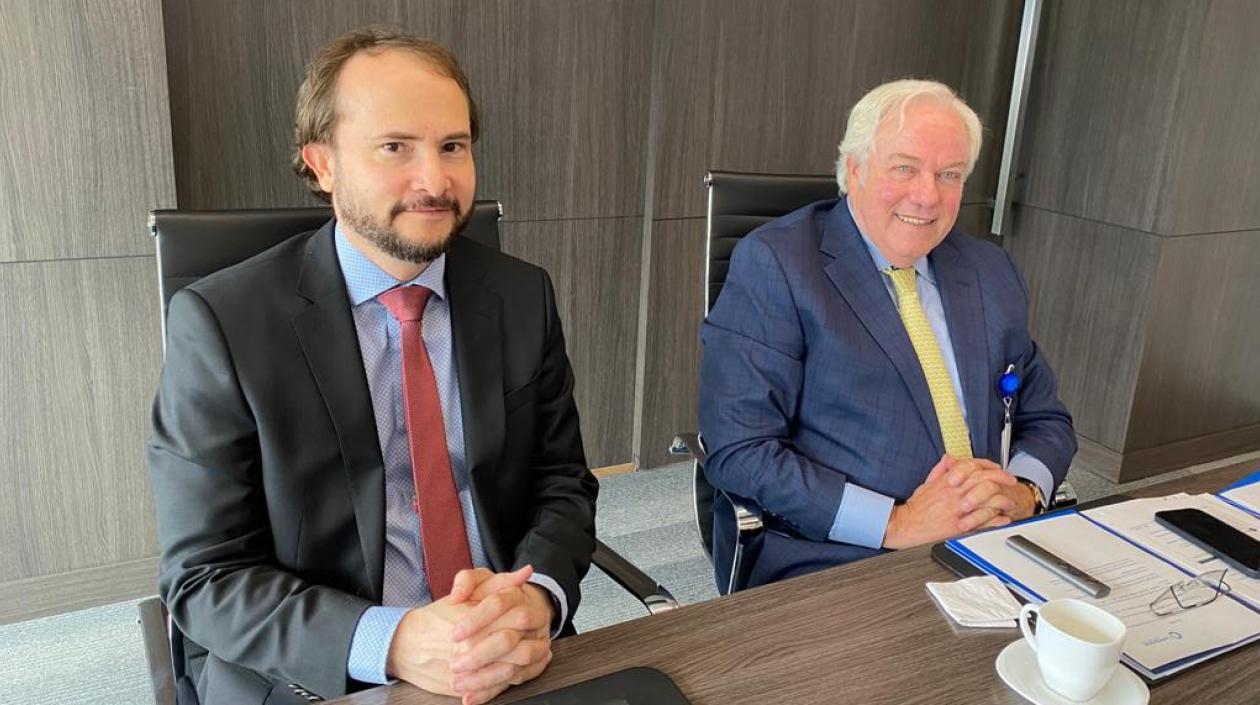 Manuel Fernández Ariza, nuevo presidente de la junta de Confecámaras, y el presidente del gremio, Julián Domínguez Rivera