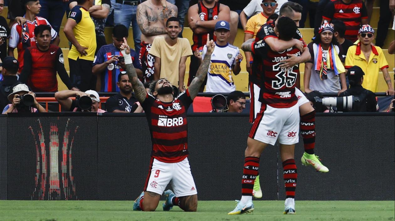 Gabigol celebra el tanto del triunfo. 