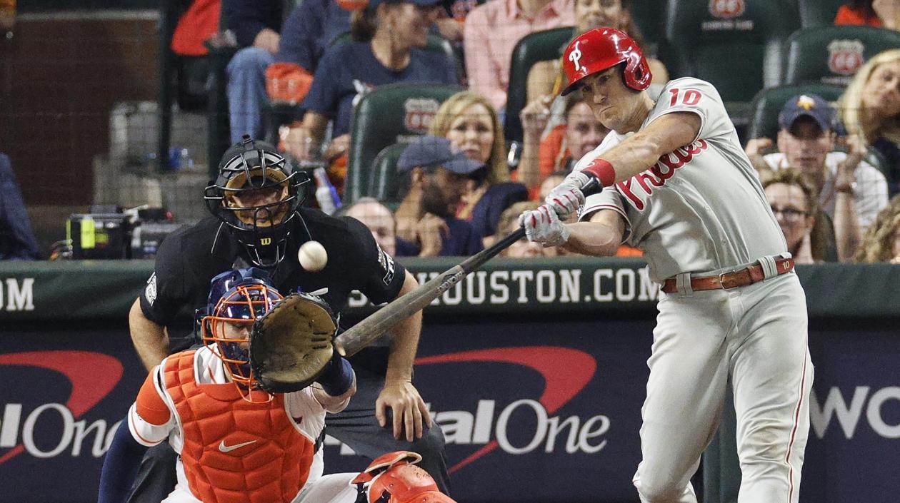 J.T. Realmuto conecta el cuadrangular de la victoria para los Filis. 