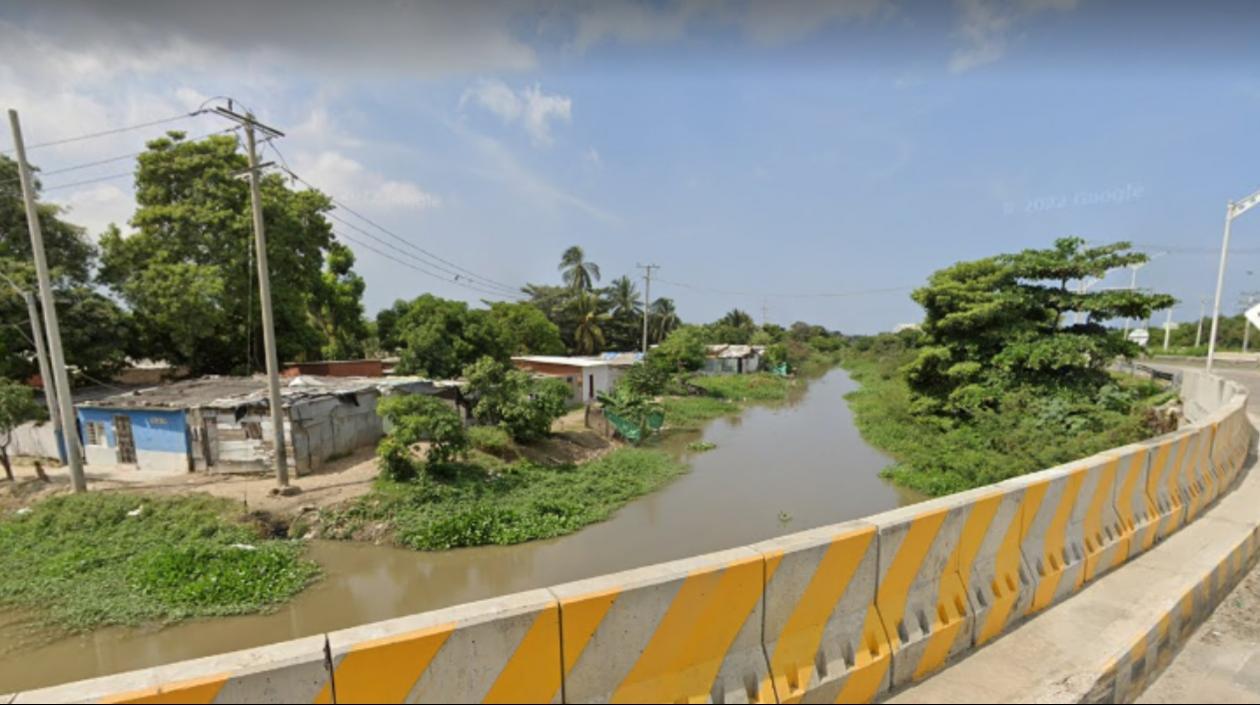 Aspecto del caño de La Auyama, donde fue hallado el cuerpo. 