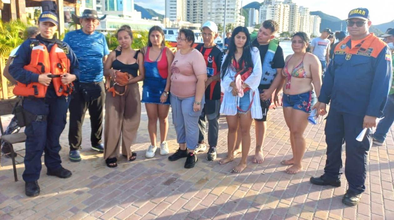 El grupo de personas rescatadas.