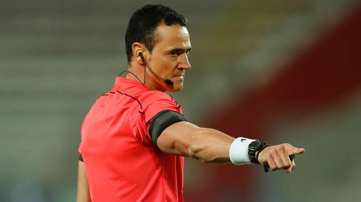 Wilmar Roldán, árbitro colombiano. 