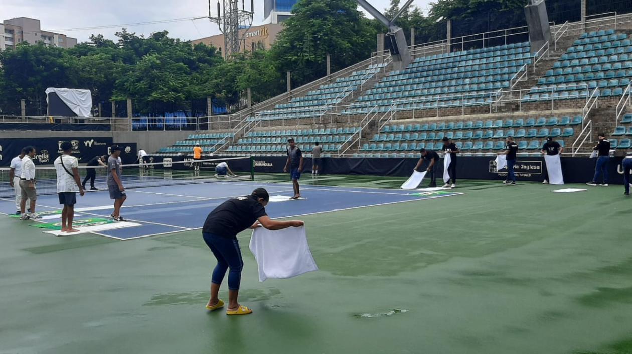 Secan las canchas del Parque de Raquetas. 