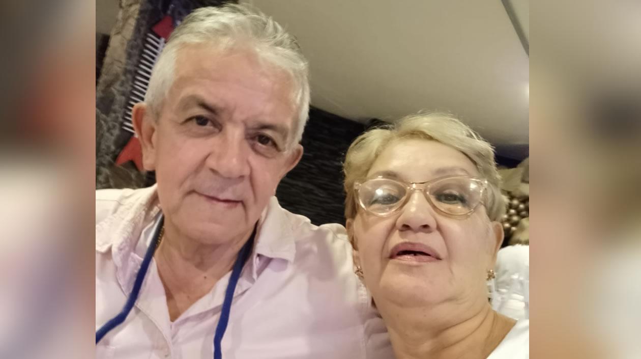 El docente universitario Luis Cortázar Ávila y su esposa Sixta Balaguera, inseparables.