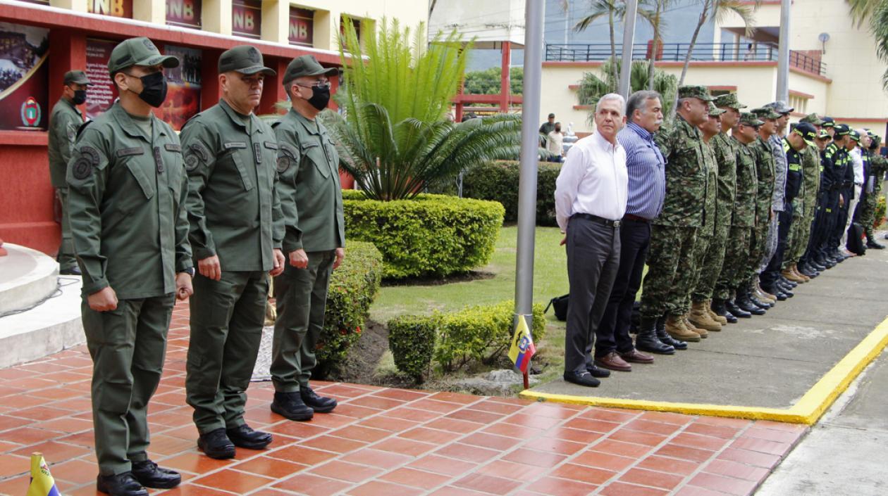 Fuerzas Militares de Colombia y Venezuela.
