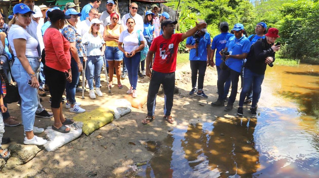 La Gobernadora Elsa Noguera en zona de emergencia.