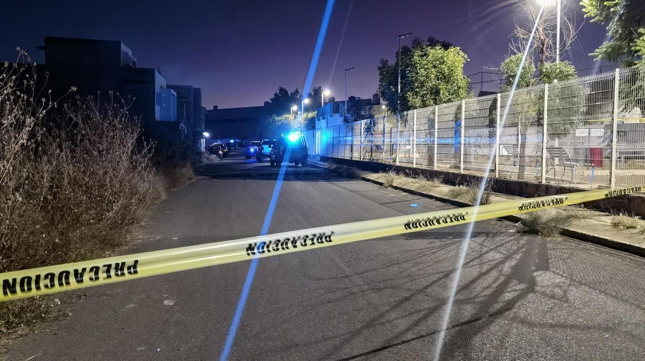 Policías en la cancha de fútbol epicentro del ataque armado en Zacatecas