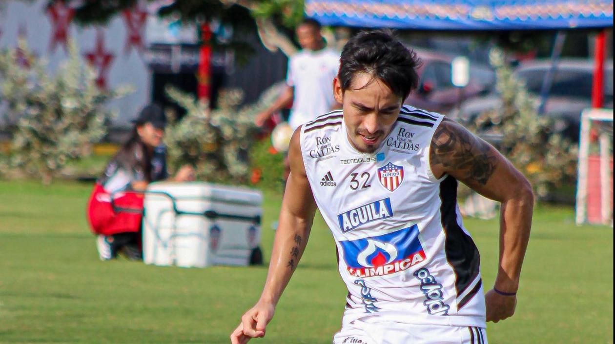 Fabián Sambueza, volante argentino. 