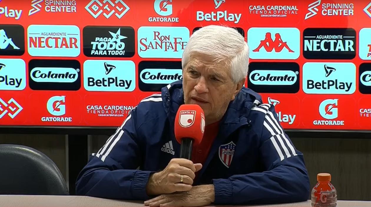 Julio Comesaña, entrenador del Junior. 